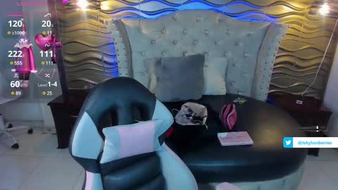 toky         online show from February 18, 10:14 pm