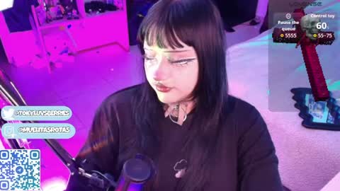 Snapshot of toky_doll chatting on May 9, 11:54 pm toky online show from May 9, 11:54 pm