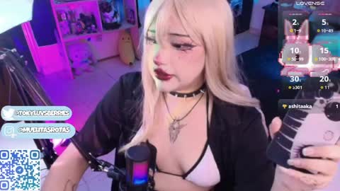 Snapshot of toky_doll chatting on June 12, 4:22 am toky online show from June 12, 4:22 am