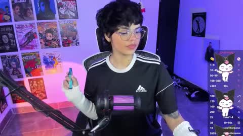 Snapshot of tokyo_uwu chatting on February 10, 9:35 am sofi 3 online show from February 10, 9:35 am