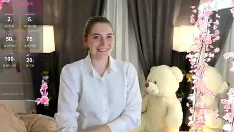Eva Elf online show from July 6, 7:05 pm