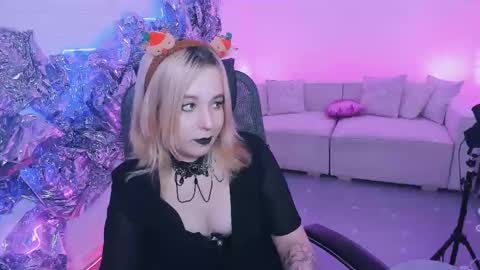 Tolli Moll online show from December 11, 12:12 pm