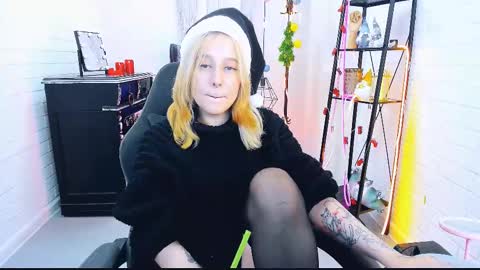 Tolli Moll online show from December 26, 9:11 am