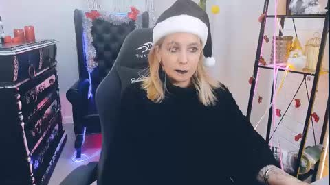 Tolli Moll online show from December 28, 3:59 pm