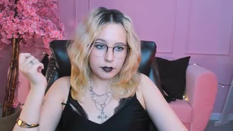 Tolli Moll online show from January 11, 6:45 am