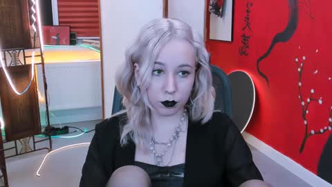 Tolli Moll online show from January 28, 5:43 am