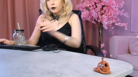 Tolli Moll online show from January 31, 12:07 pm