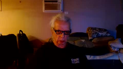 tom112292014 online show from January 6, 9:22 pm