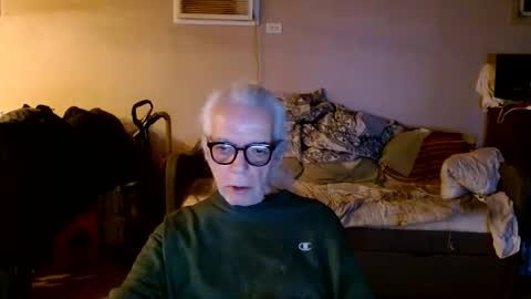 tom112292014 online show from March 4, 11:22 pm