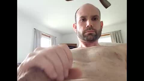 Snapshot of tom52701 chatting on May 16, 7:34 pm tom52701 online show from May 16, 7:34 pm