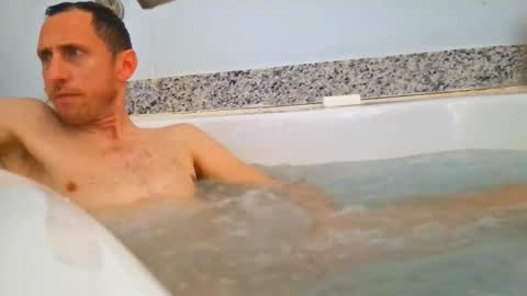 Tom online show from January 14, 5:40 pm