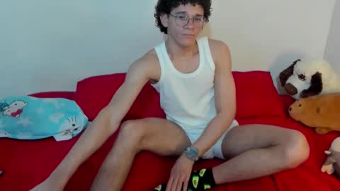 Tom Blue online show from October 9, 5:22 pm