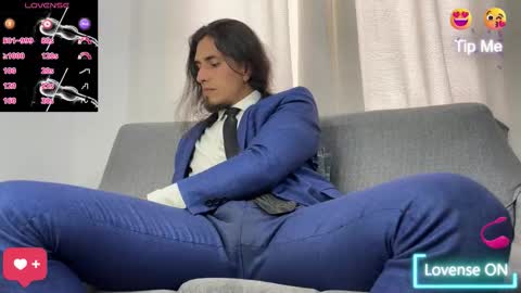 TOM online show from November 6, 7:48 pm