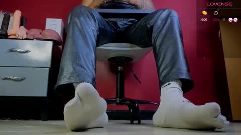 Tom online show from December 20, 12:07 am