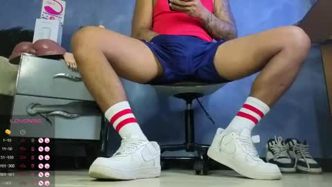 Tom online show from April 22, 4:26 am