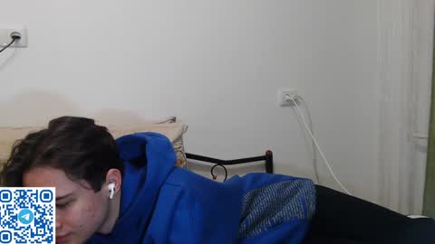 Tom online show from December 15, 11:42 pm