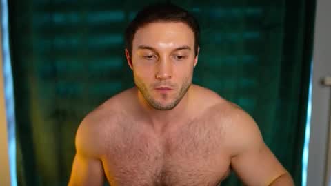 Tom online show from March 29, 2:17 pm