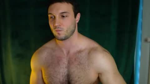 Tom online show from April 3, 3:21 pm