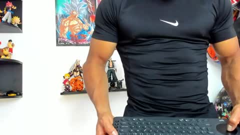 Snapshot of tom_kingfit chatting on June 18, 6:12 pm SPORTSFIT29 online show from June 18, 6:12 pm