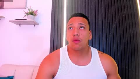 Tom muscle1 online show from November 30, 12:42 pm