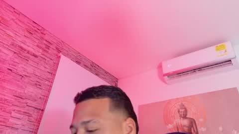 Tom muscle1 online show from December 14, 12:32 pm