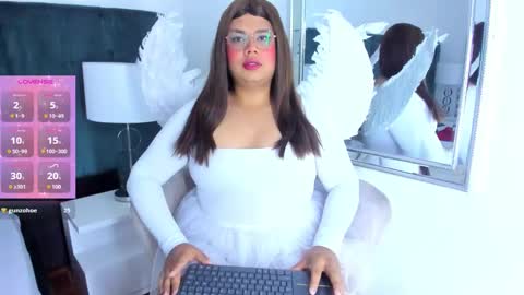 Snapshot of tom_silver_ chatting on January 13, 7:10 pm Tom Silver online show from January 13, 7:10 pm