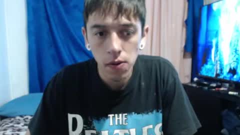 Snapshot of tomas_turbado_ chatting on June 23, 4:21 am tomas_turbado_ online show from June 23, 4:21 am