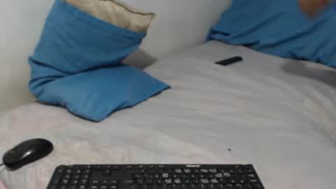 Snapshot of tomas_turbado_ chatting on July 8, 9:03 am tomas_turbado_ online show from July 8, 9:03 am