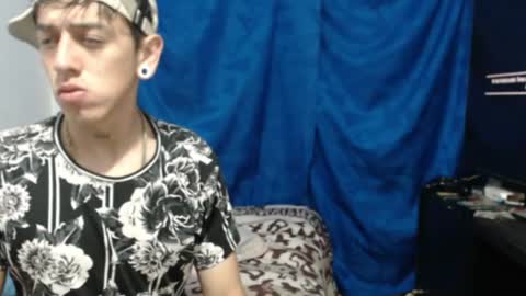 Snapshot of tomas_turbado_ chatting on July 12, 6:48 am tomas_turbado_ online show from July 12, 6:48 am