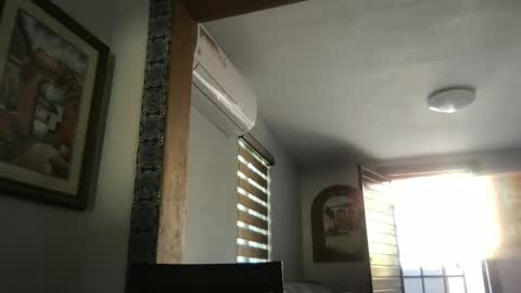 Hola online show from December 2, 4:09 pm