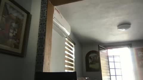 Hola online show from December 2, 7:16 pm