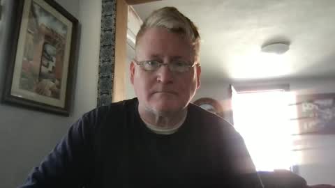 Hola online show from February 3, 6:28 pm