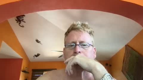 Hola online show from September 17, 6:42 pm