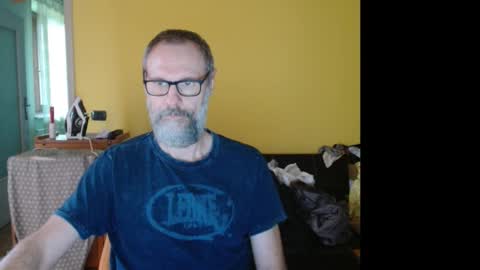 Snapshot of tomasmilian77 chatting on October 22, 7:41 am Tomas Milian online show from October 22, 7:41 am