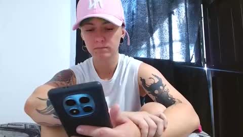 Blue online show from April 11, 6:56 pm