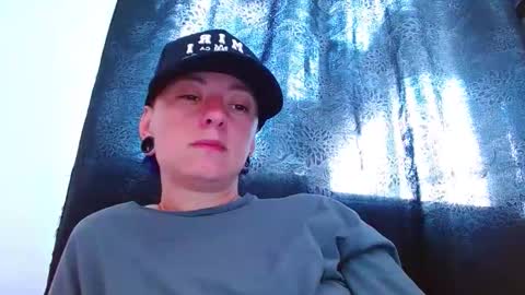 Blue online show from April 24, 7:27 pm