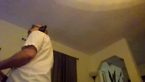 Snapshot of tomcatsawyer chatting on May 29, 3:59 am sirmuggsalot online show from May 29, 3:59 am