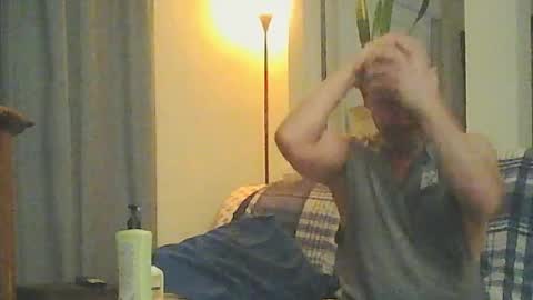 Snapshot of tomcatsawyer chatting on June 2, 2:35 am sirmuggsalot online show from June 2, 2:35 am