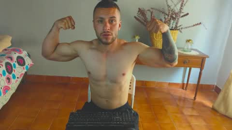 Snapshot of tomdavisxl chatting on March 31, 3:45 pm tomDavisXl online show from March 31, 3:45 pm