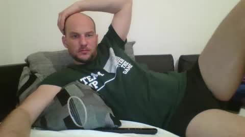 tome55555 online show from April 4, 9:34 pm