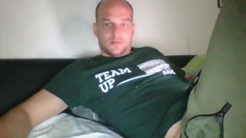 tome55555 online show from April 22, 8:32 pm