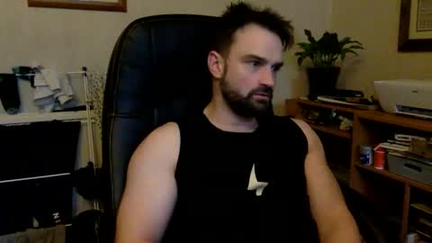 tomf1982 online show from March 15, 1:06 pm