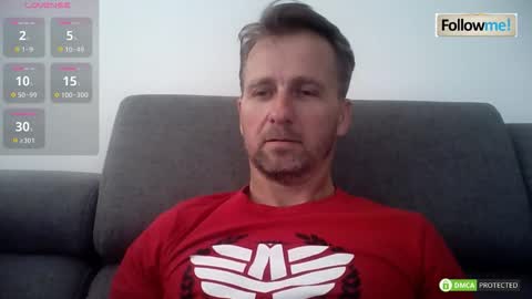 Snapshot of tomhardic chatting on December 23, 9:18 am TOM online show from December 23, 9:18 am