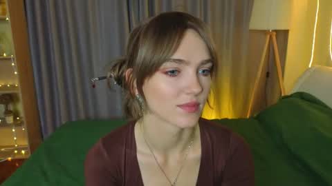 Snapshot of tomikavilandre chatting on July 6, 7:05 pm Lana online show from July 6, 7:05 pm