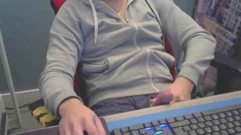 tomin3m online show from December 20, 7:39 pm