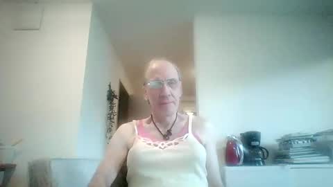 tomislav321 online show from May 1, 6:01 pm