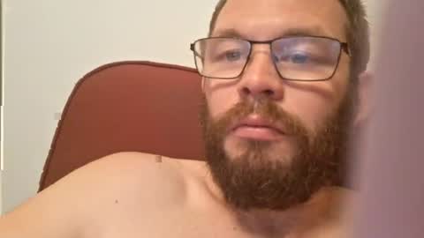 Snapshot of tomlaw1991 chatting on July 2, 9:43 pm tomlaw1991 online show from July 2, 9:43 pm