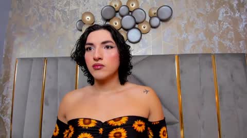   online show from January 31, 11:46 am