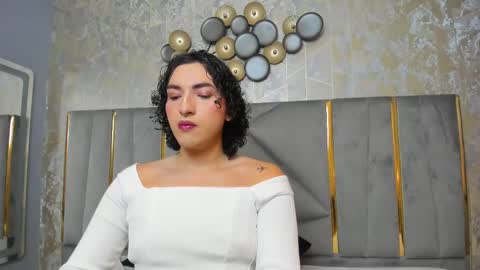   online show from February 23, 11:44 am