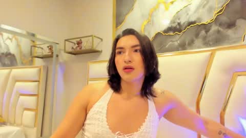   online show from March 4, 11:40 am